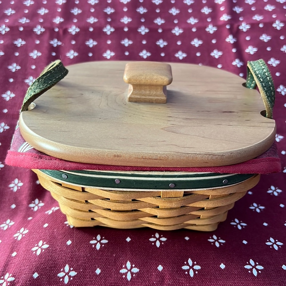 Longaberger Tree Trimming “Tinsel” Basket